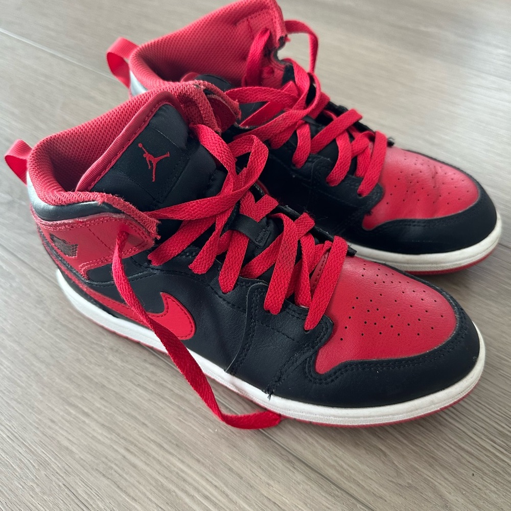 Jordan 1 Mid Alternate Bred - 3Y